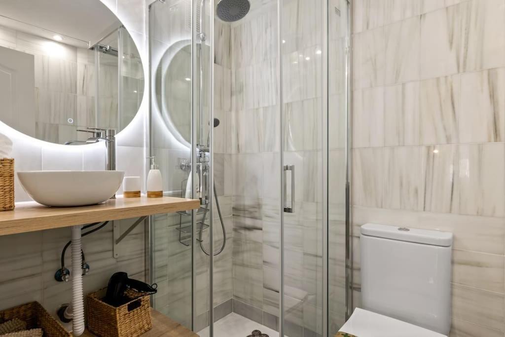 Beautiful 3 Bed Stylish & Cozy Apartment - Susanna Suite Михас Екстериор снимка