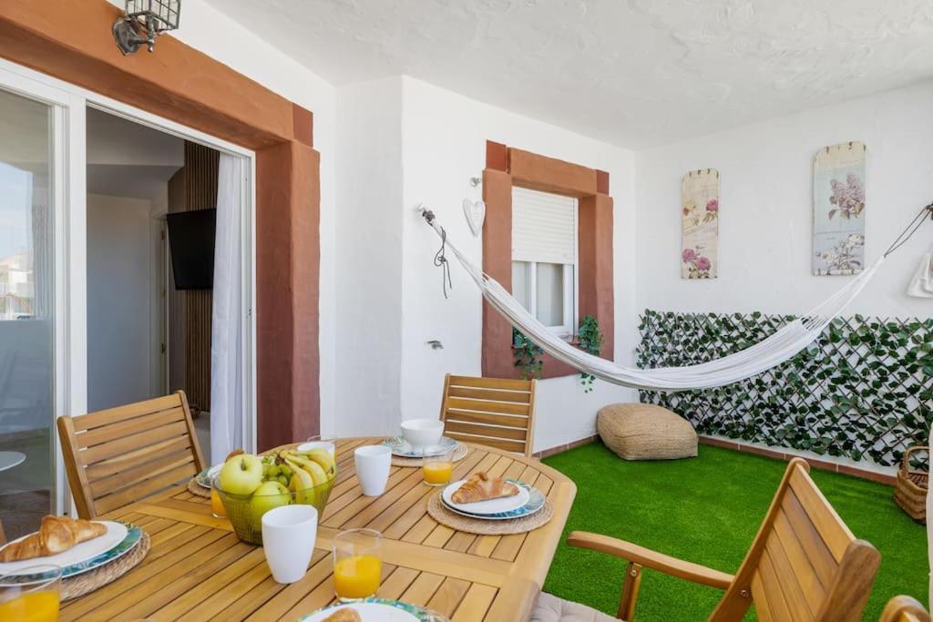 Beautiful 3 Bed Stylish & Cozy Apartment - Susanna Suite Михас Екстериор снимка